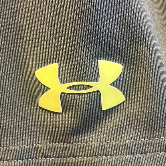 Under Armour Heat Gear Loose Fit Polo Shirt Sz XXL - Picture 2 of 4